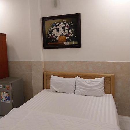 Hotel Khach San Thien Phuc Thành Pho Ho Chí Minh Esterno foto