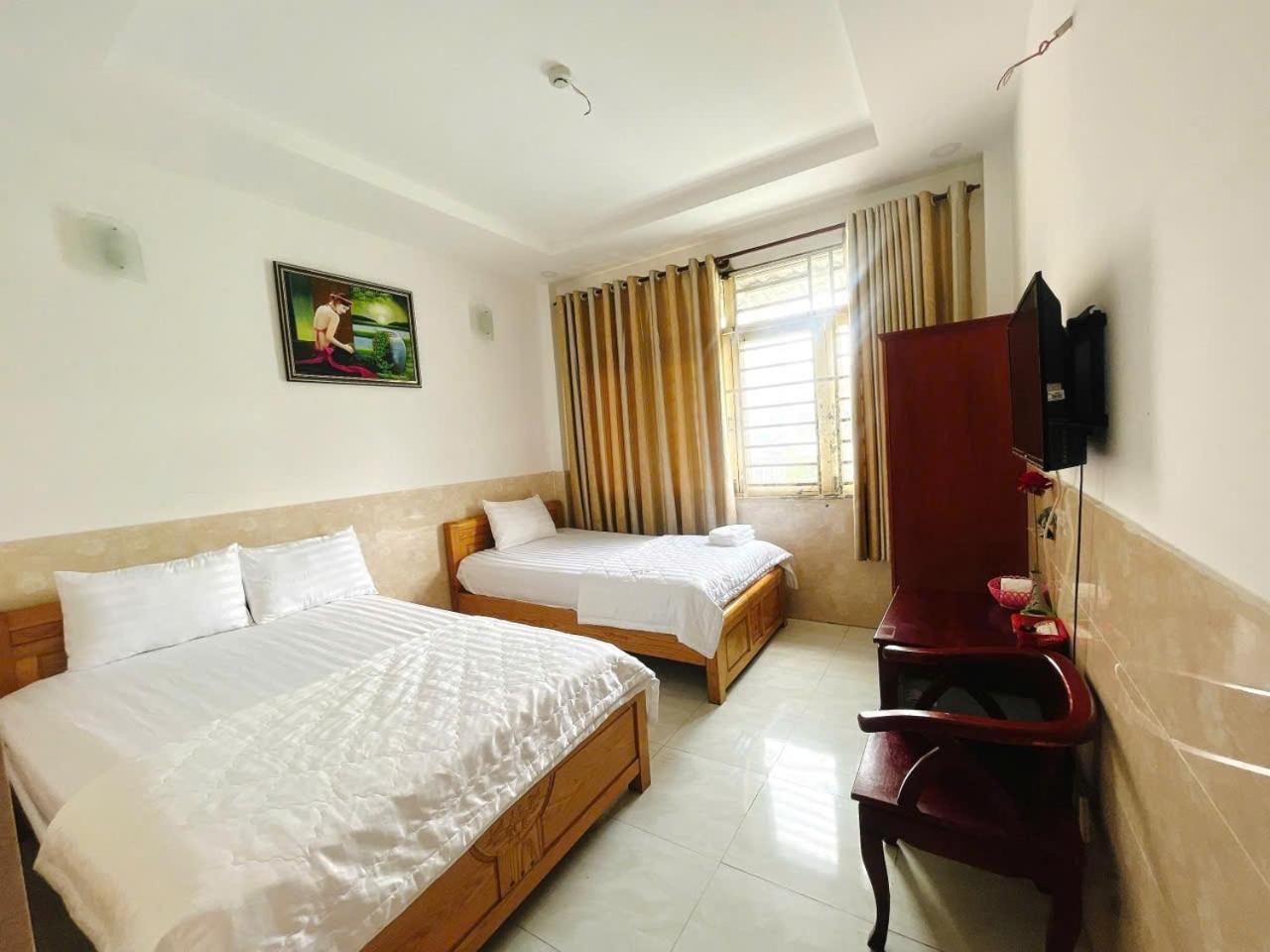 Hotel Khach San Thien Phuc Thành Pho Ho Chí Minh Esterno foto