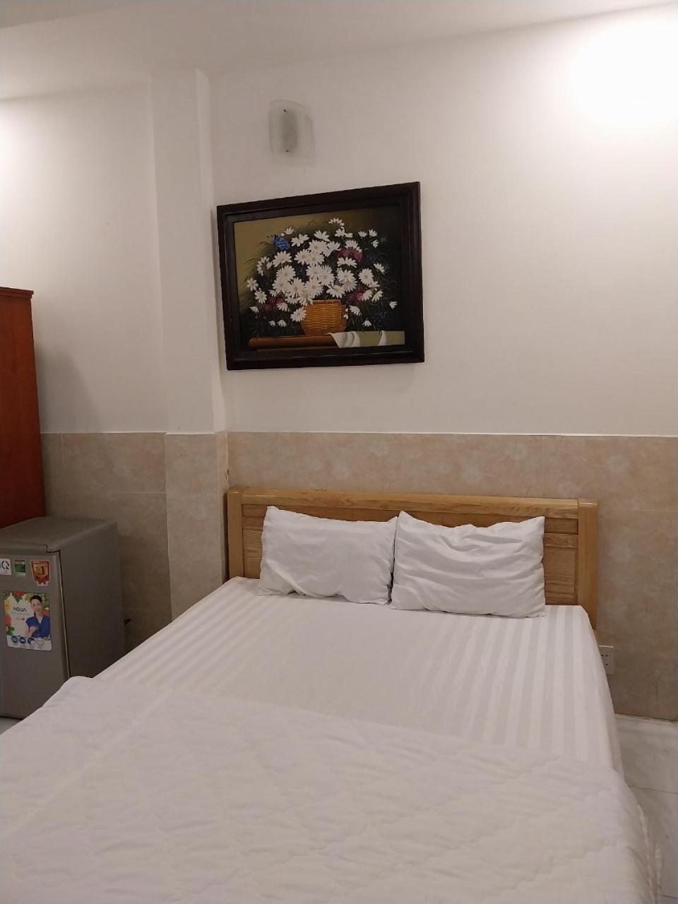 Hotel Khach San Thien Phuc Thành Pho Ho Chí Minh Esterno foto