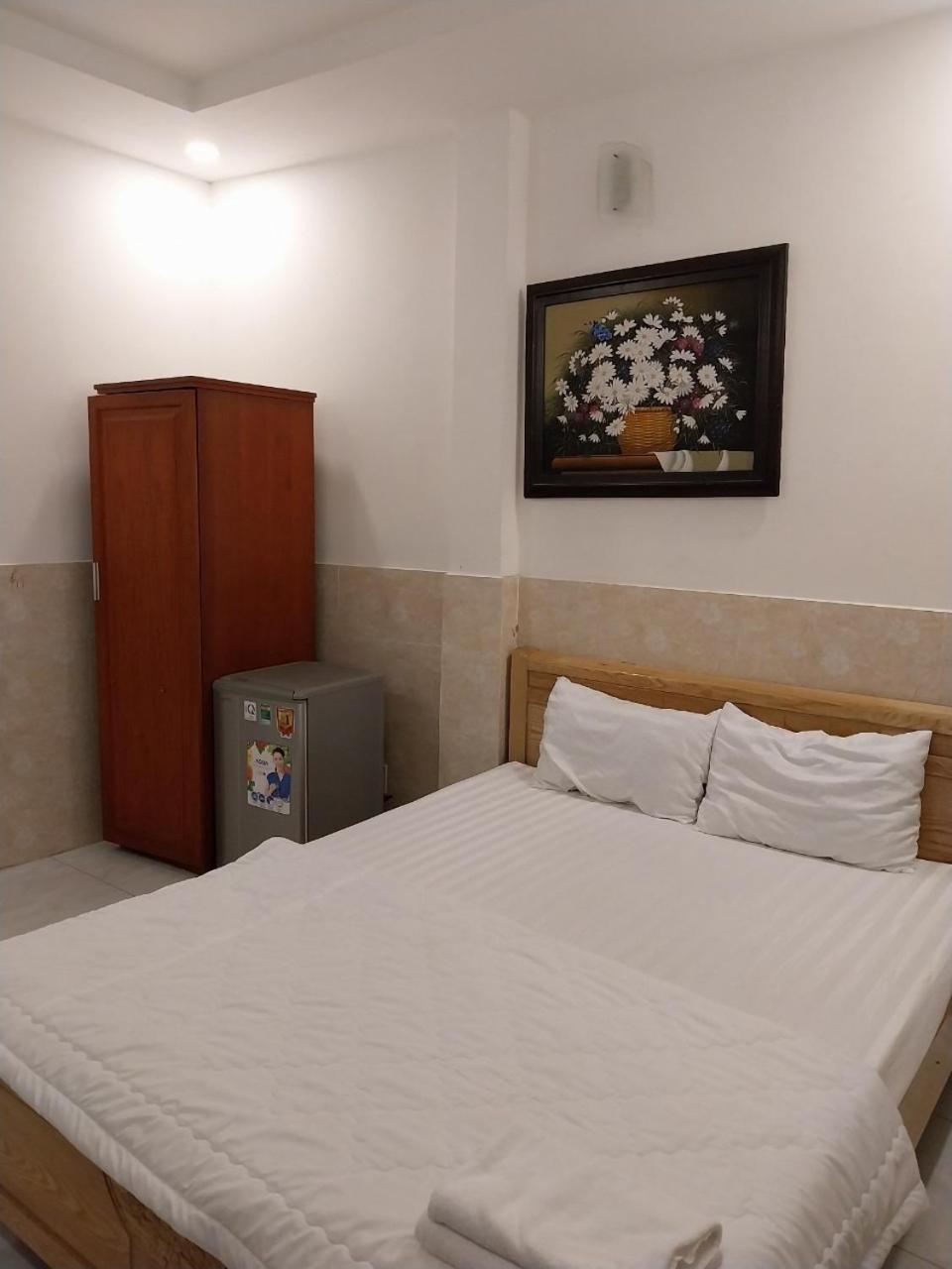 Hotel Khach San Thien Phuc Thành Pho Ho Chí Minh Esterno foto
