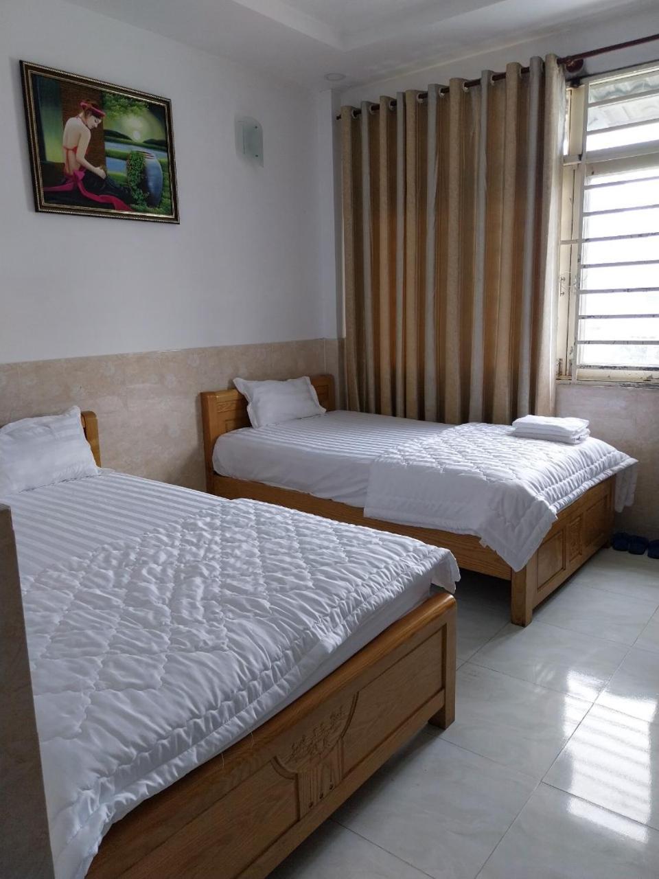 Hotel Khach San Thien Phuc Thành Pho Ho Chí Minh Esterno foto